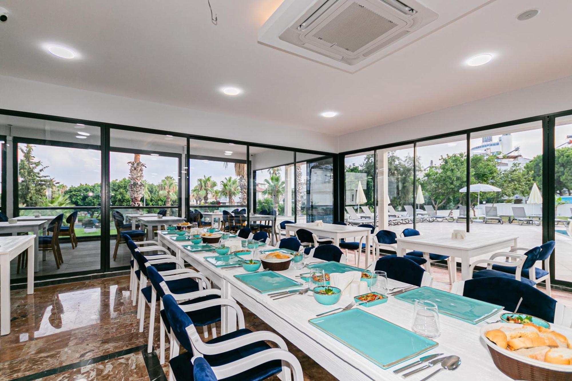 라라 월드 호텔 안탈리아 외부 사진